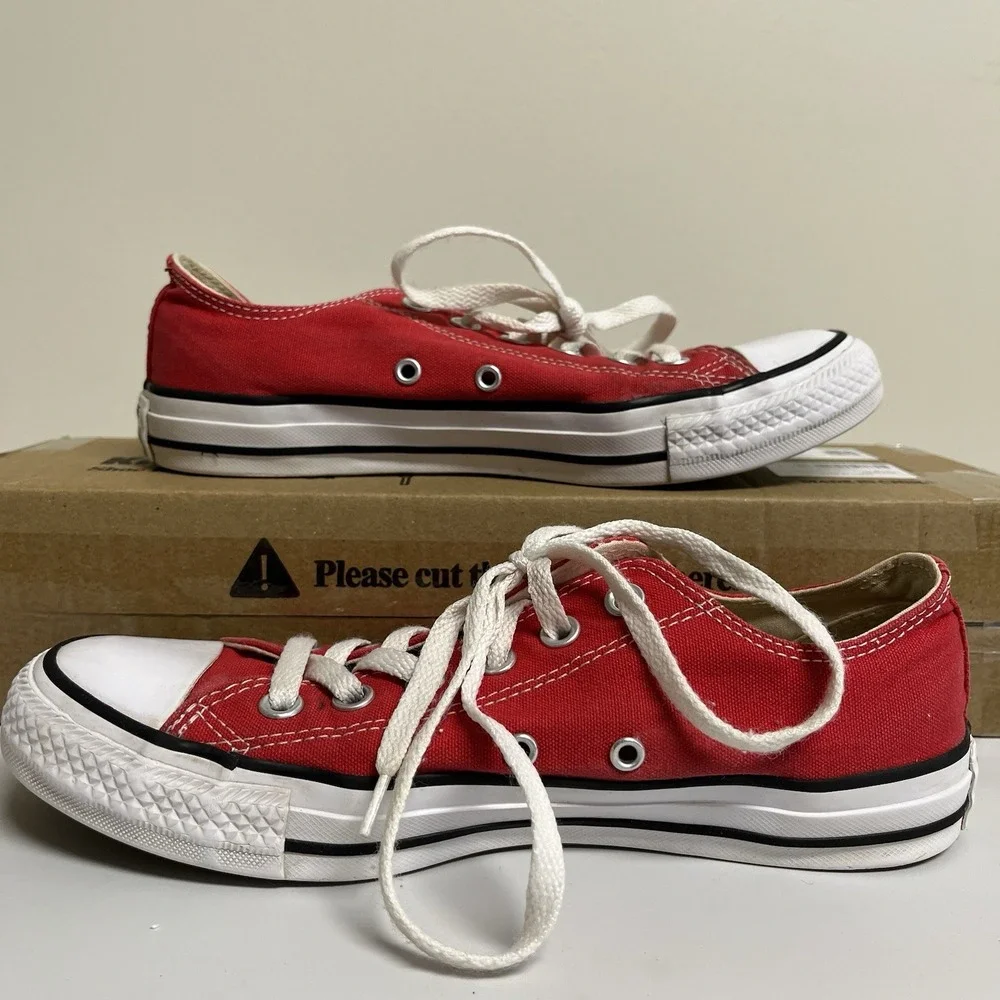 Converse Chuck Taylor All Star Low Top Red Canvas Sneakers Unisex Size 8 Skater